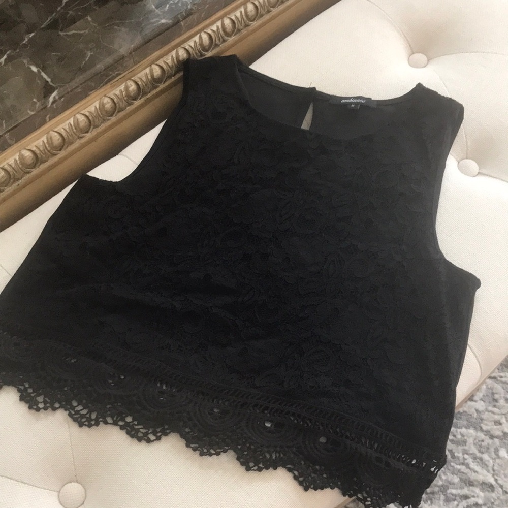 Elegant Black Lace Sleeveless Top